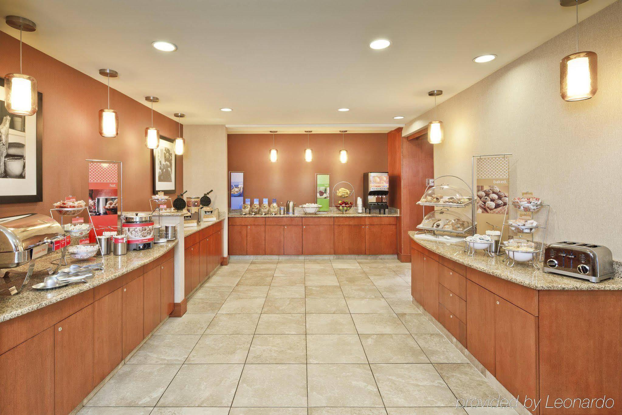 Hampton Inn & Suites Providence / Смитфийлд Екстериор снимка