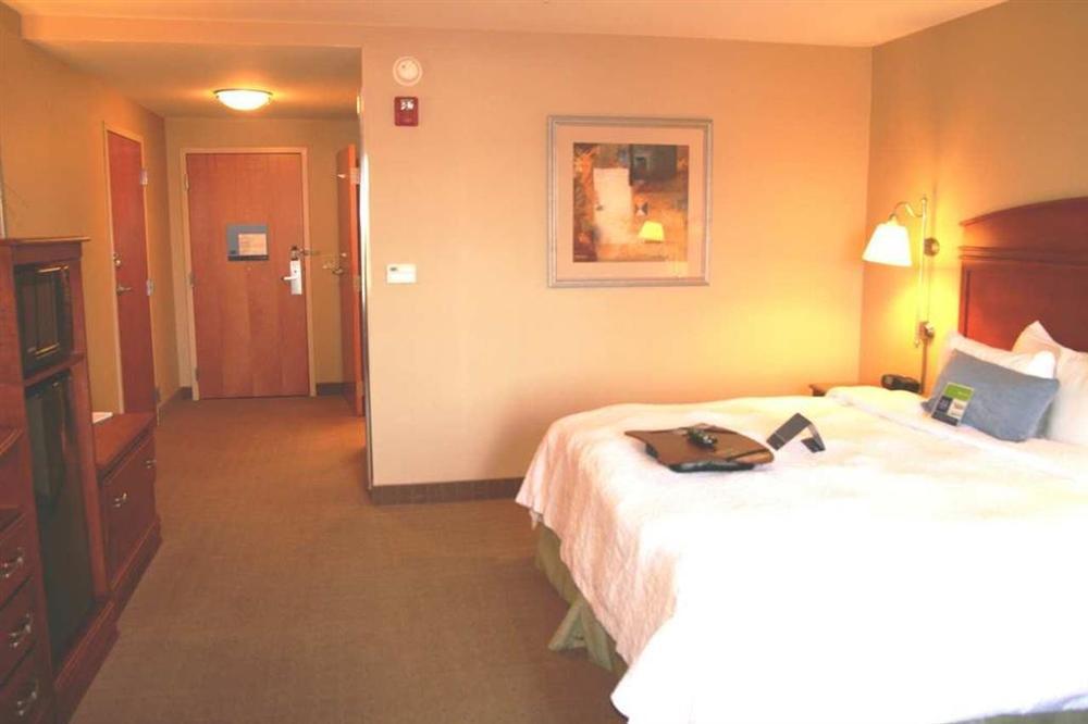Hampton Inn & Suites Providence / Смитфийлд Стая снимка