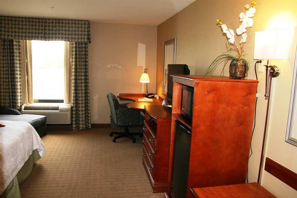 Hampton Inn & Suites Providence / Смитфийлд Стая снимка