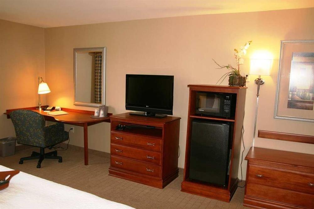 Hampton Inn & Suites Providence / Смитфийлд Стая снимка