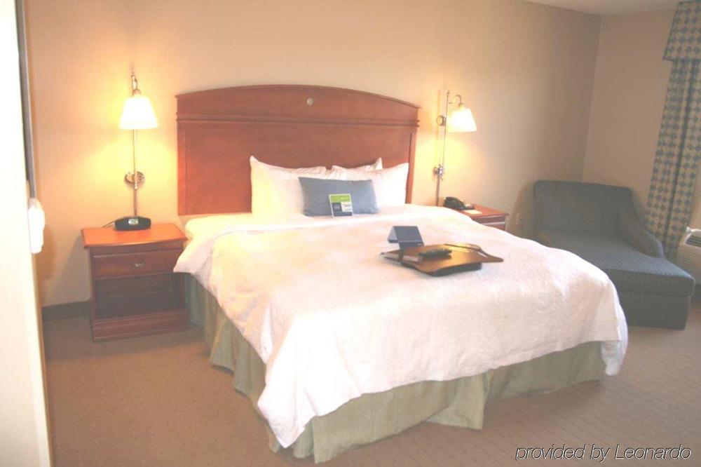 Hampton Inn & Suites Providence / Смитфийлд Стая снимка