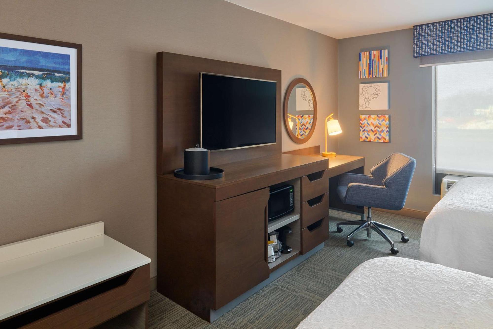 Hampton Inn & Suites Providence / Смитфийлд Екстериор снимка