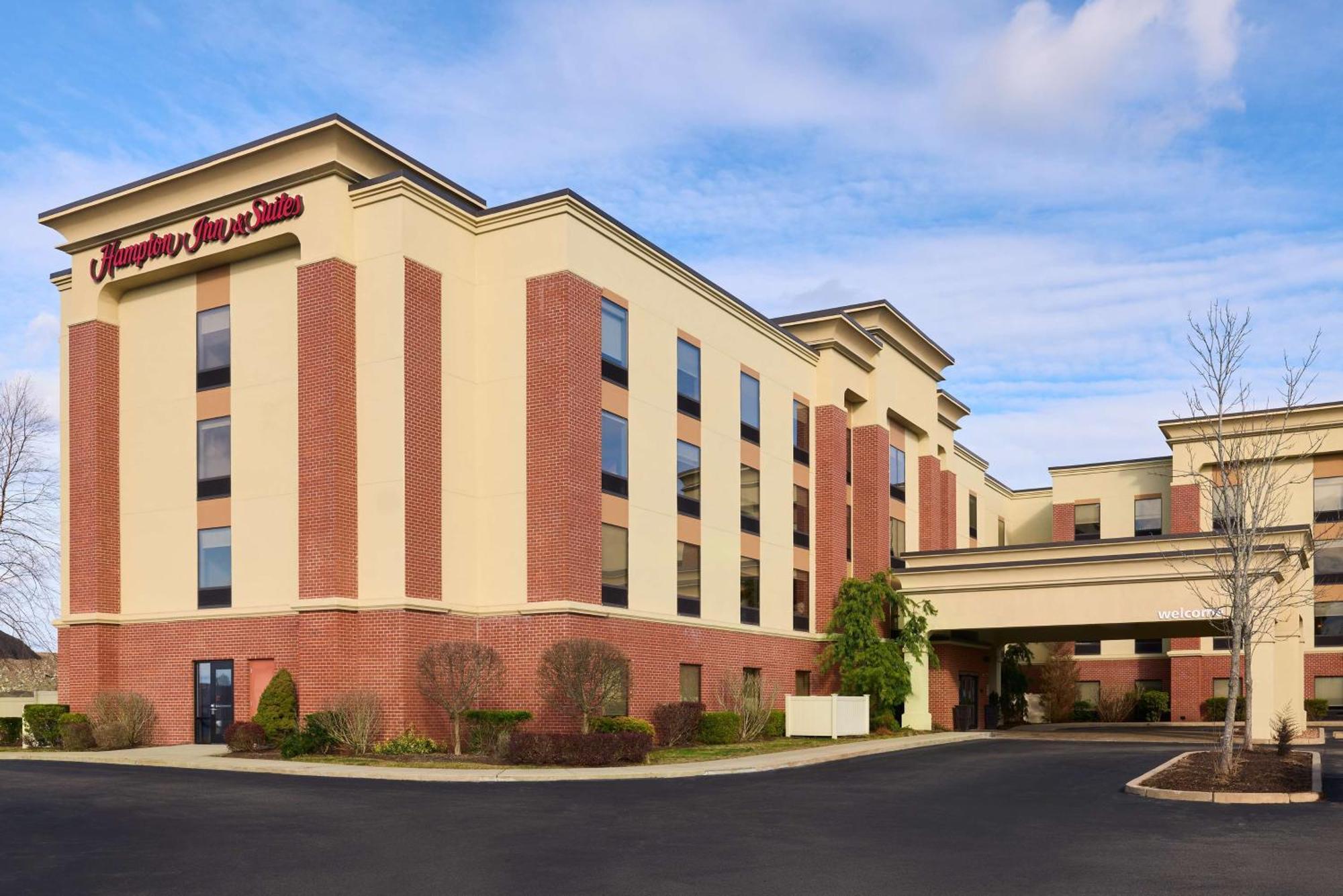Hampton Inn & Suites Providence / Смитфийлд Екстериор снимка